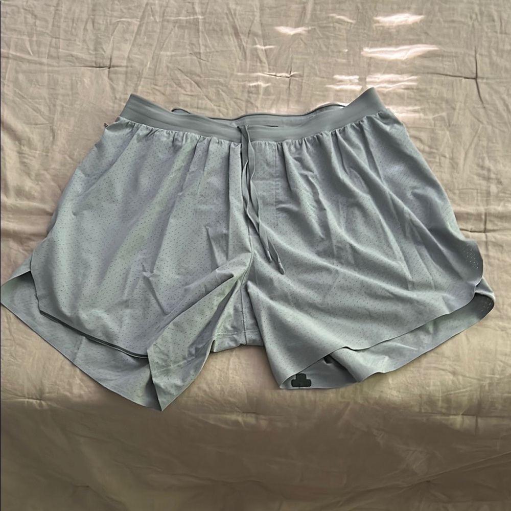 Men's Lululemon Fast and Free Shorts. 6”, Liner. Gray. Size L